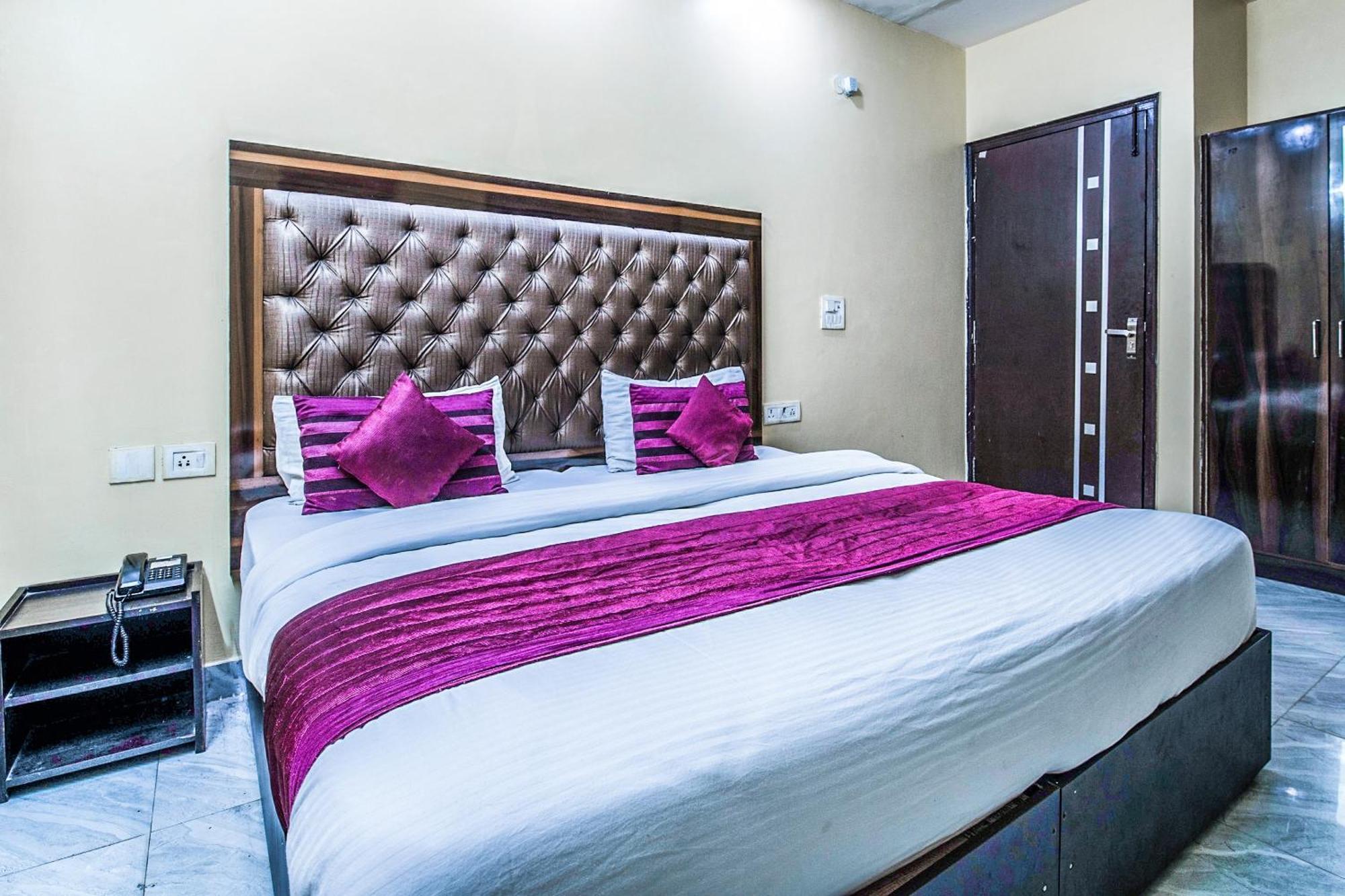 Hotel O Crosswinds Residency Indirapuram 外观 照片