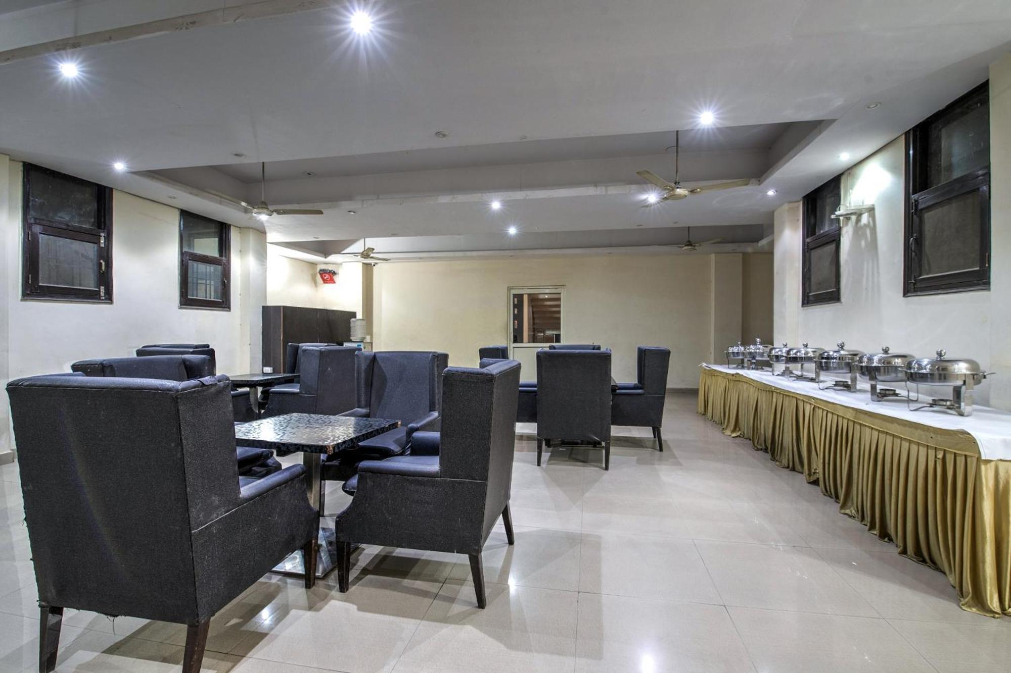 Hotel O Crosswinds Residency Indirapuram 外观 照片