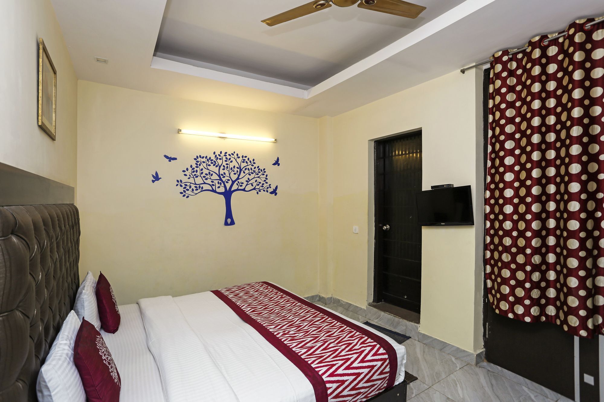 Hotel O Crosswinds Residency Indirapuram 外观 照片