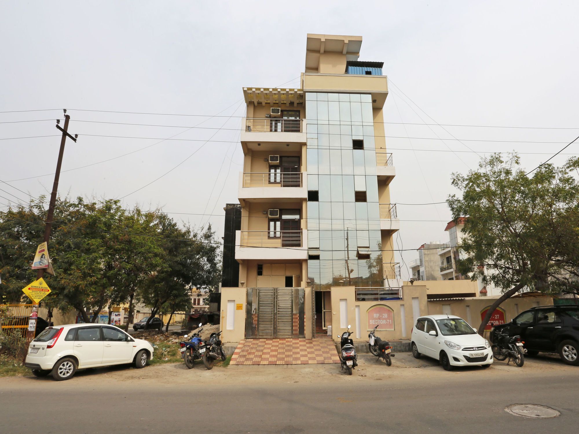 Hotel O Crosswinds Residency Indirapuram 外观 照片